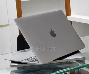 New Laptop Apple MacBook Air 2020 M1 8GB Apple M1 SSD 256GB