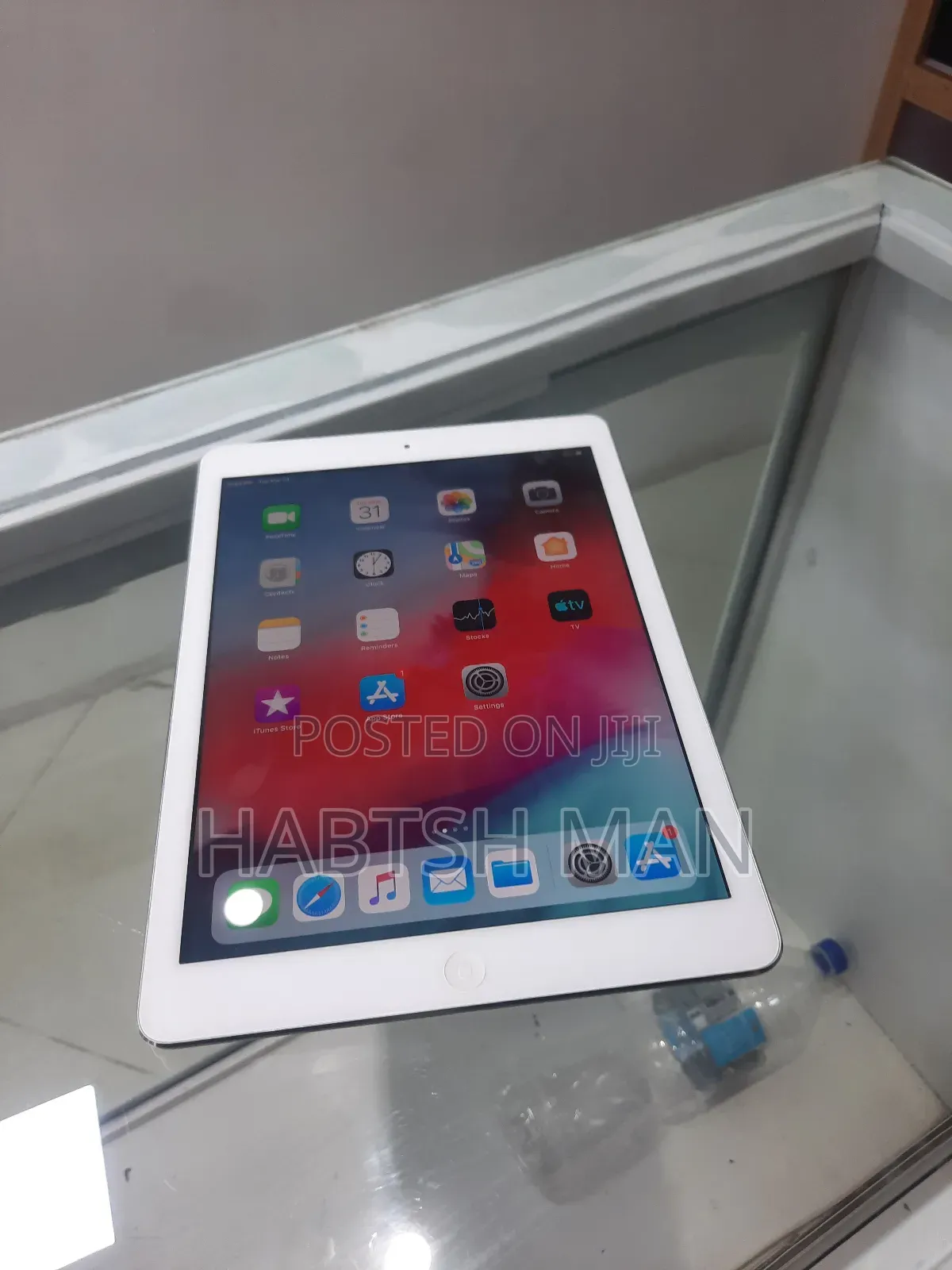 New Apple iPad Air 64 GB Silver