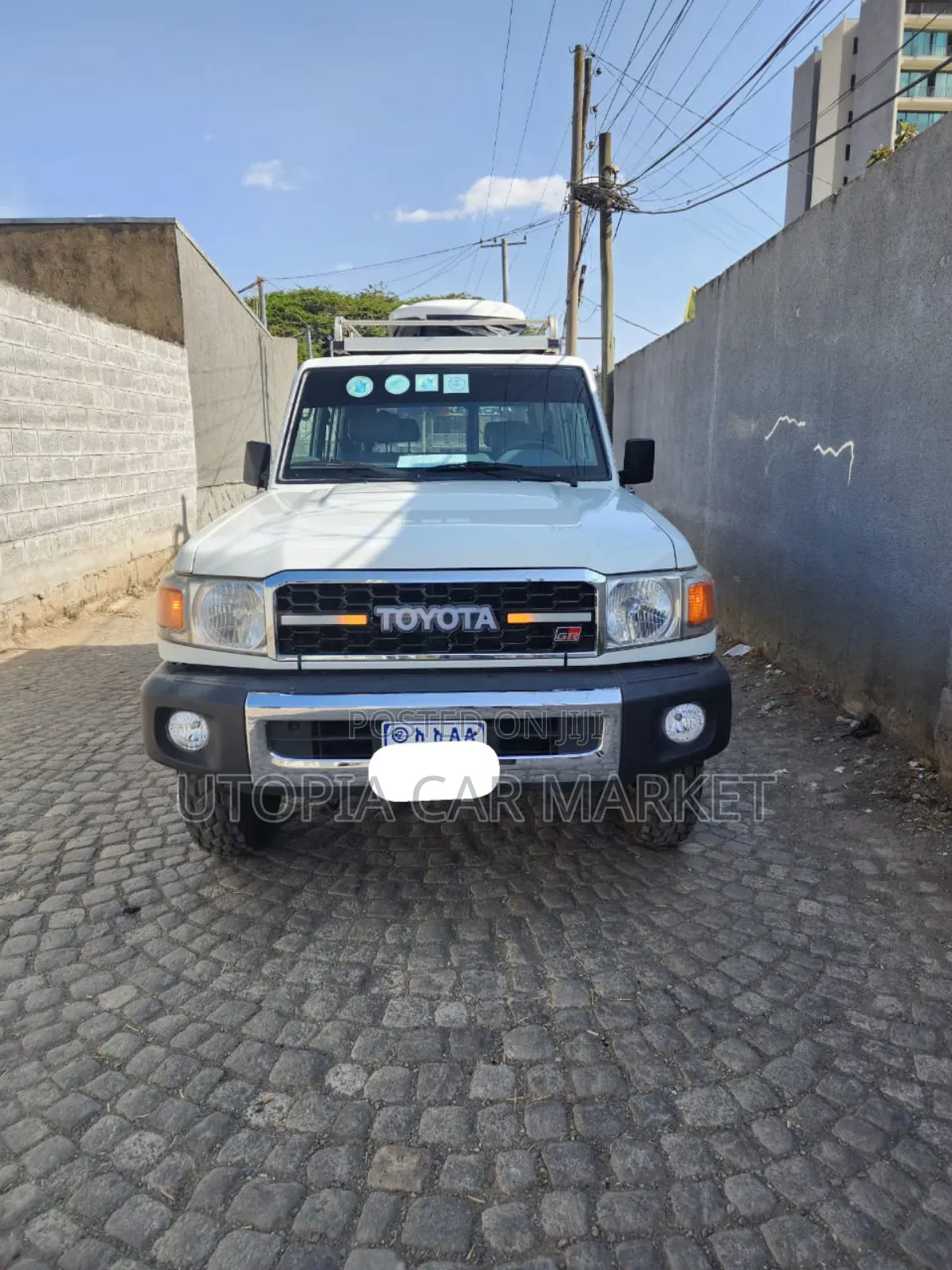 Toyota Land Cruiser 2014 White