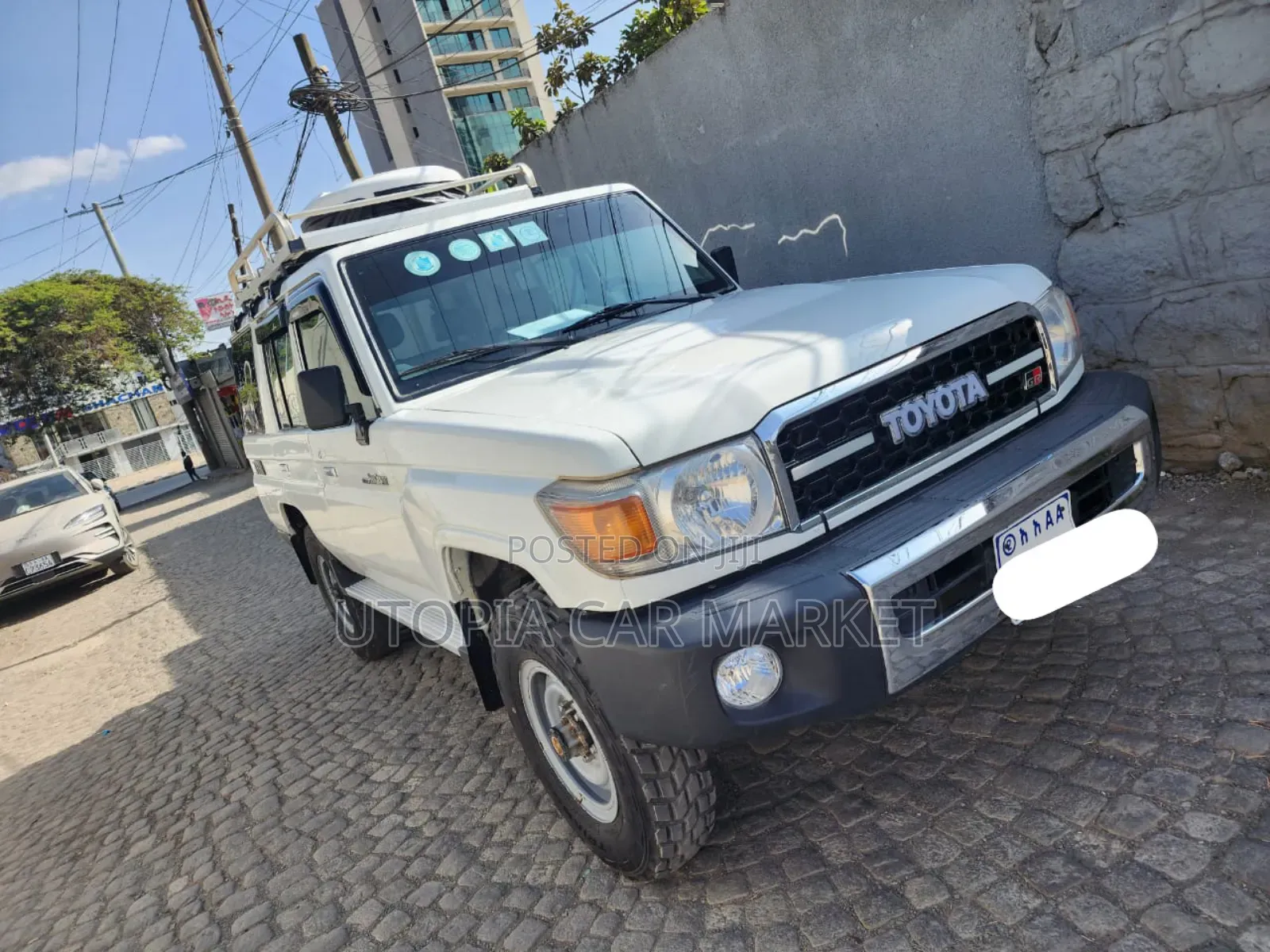 Toyota Land Cruiser 2014 White