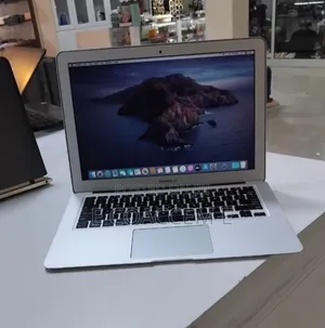 New Laptop Apple MacBook 4GB Intel Core i5 SSD 256GB