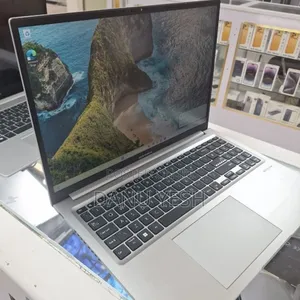 New Laptop Asus VivoBook 15 X505BA 8GB Intel Core i3 SSD 256GB