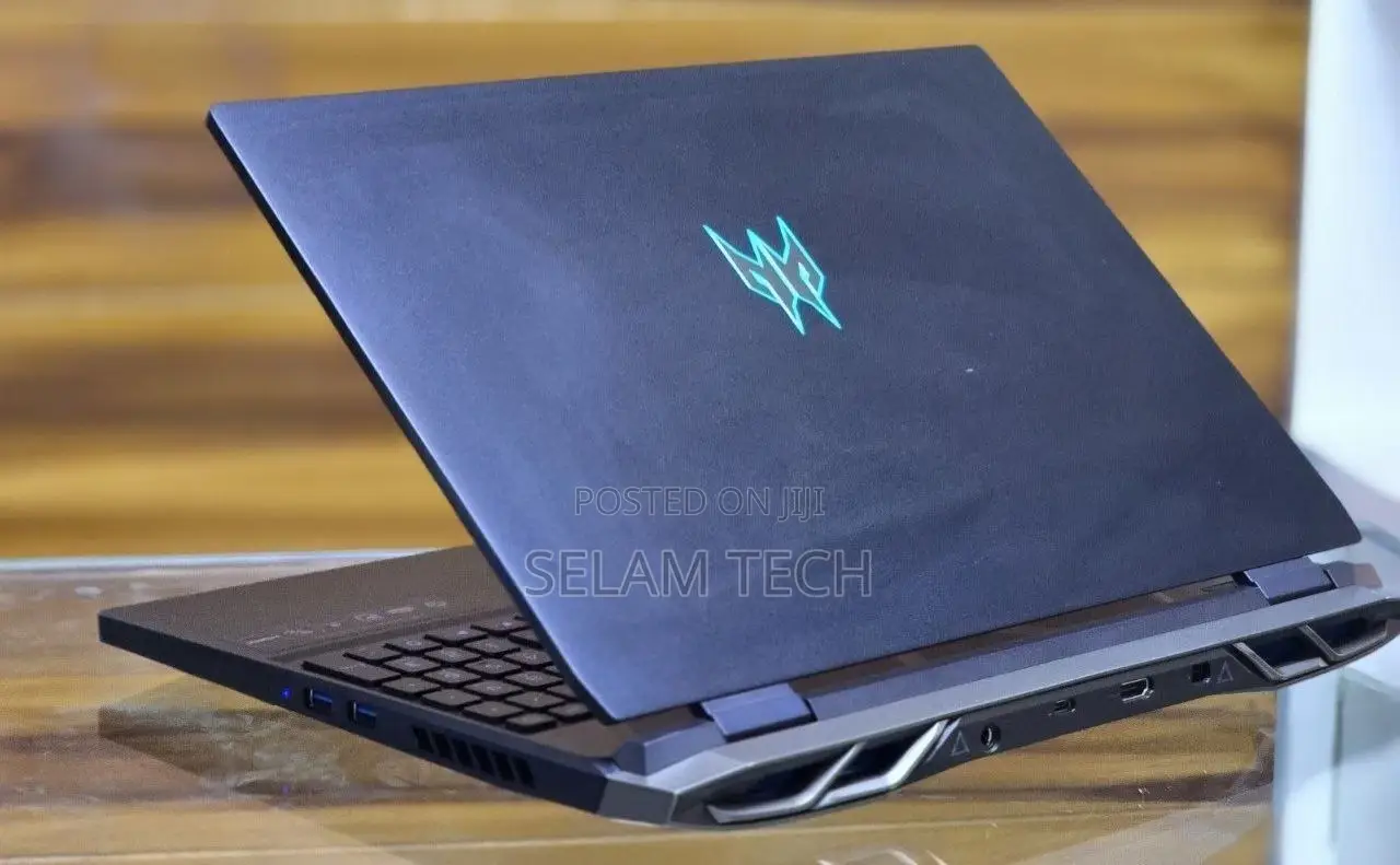 New Laptop Acer Predator Helios 300 16GB Intel Core i9 SSD 500GB