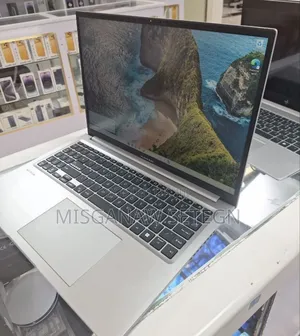 New Laptop Asus VivoBook 15 X505BA 8GB Intel Core i3 SSD 256GB