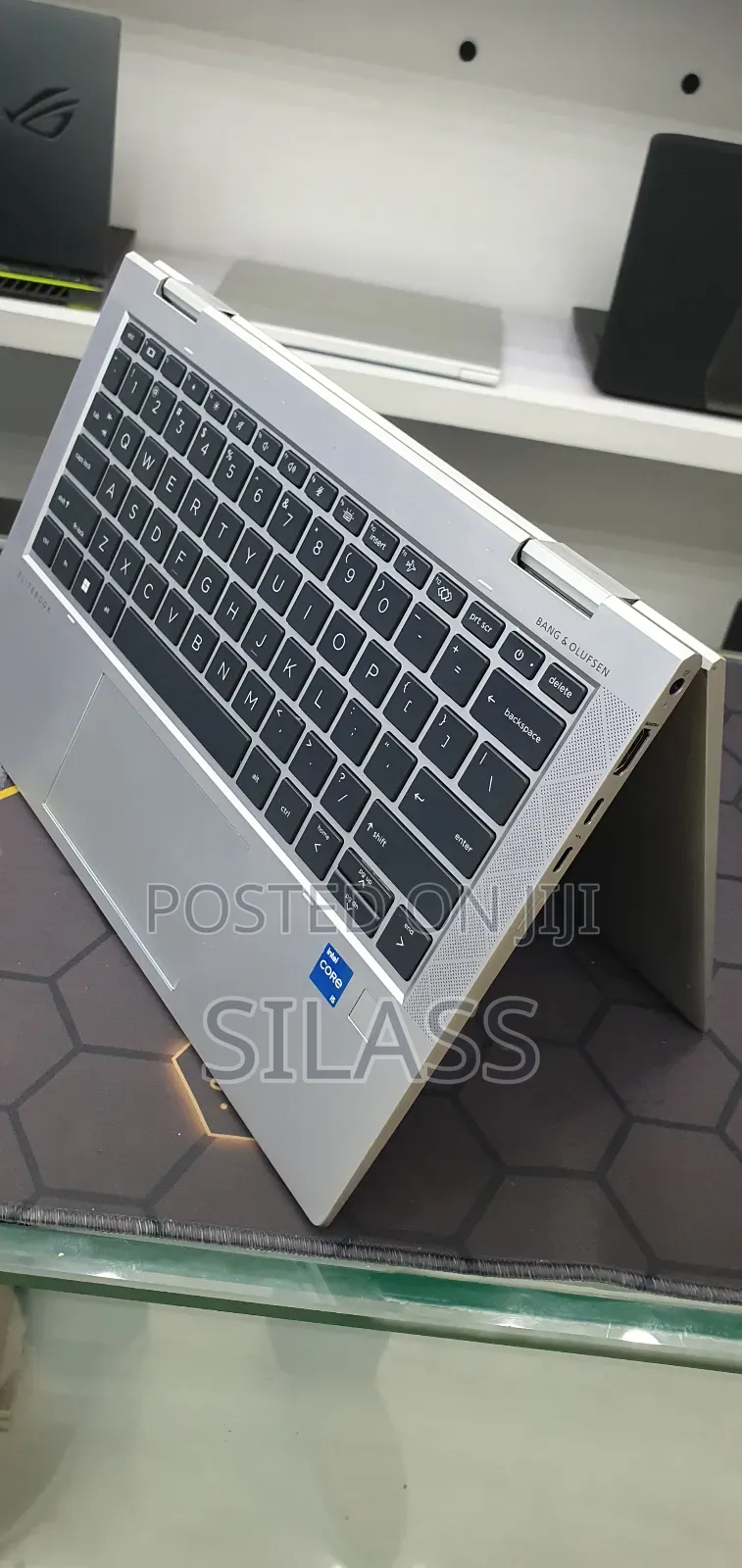 New Laptop HP EliteBook 830 G8 16GB Intel Core i5 SSD 512GB