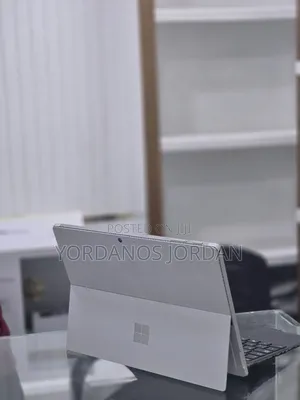 New Laptop Microsoft Surface Pro 4 8GB Intel Core i5 SSD 256GB