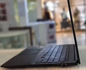 New Laptop Asus VivoBook 15 X505BA 16GB Intel Core i9 SSD 512GB