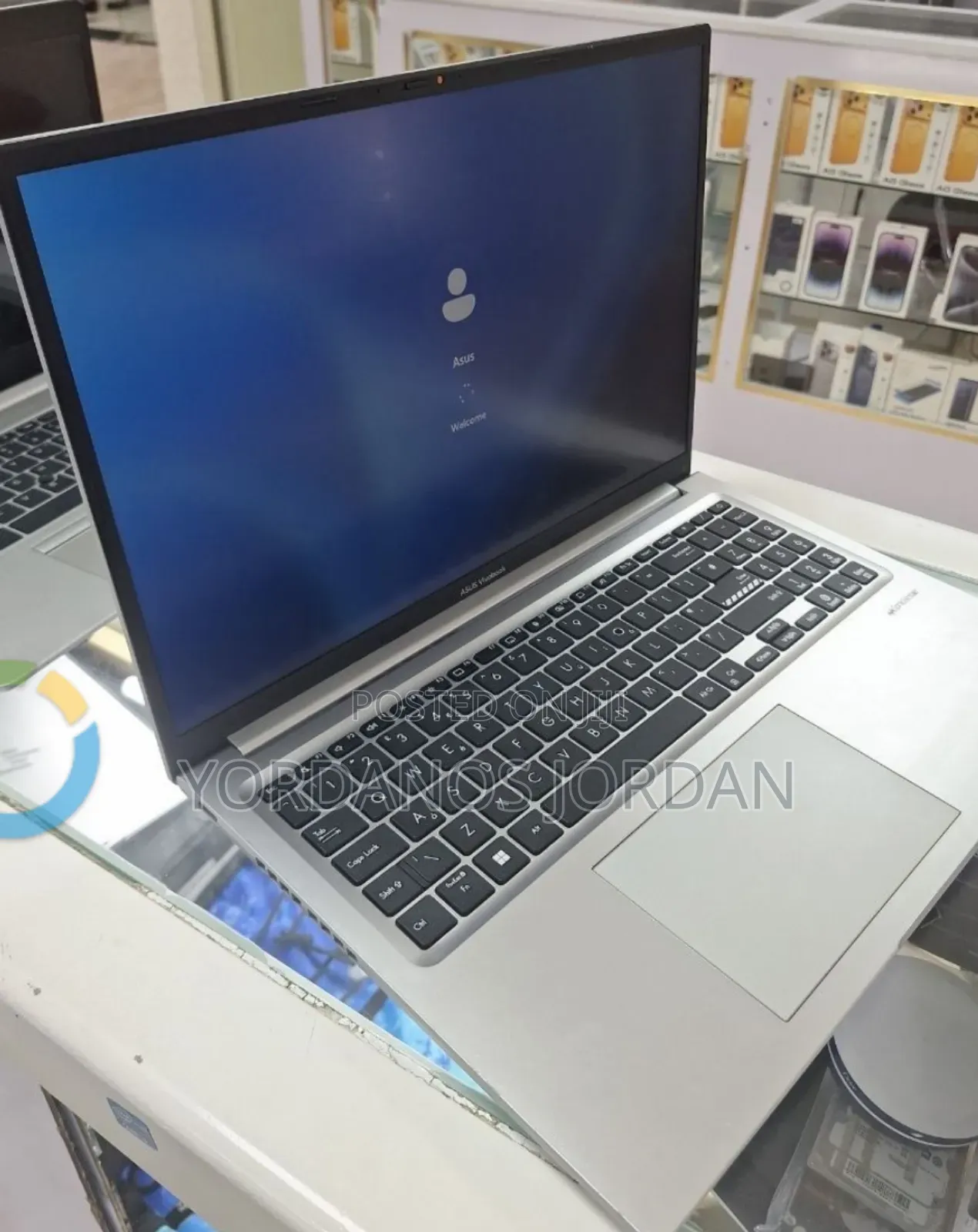 New Laptop Asus VivoBook 15 X505BA 8GB Intel Core i3 SSD 256GB