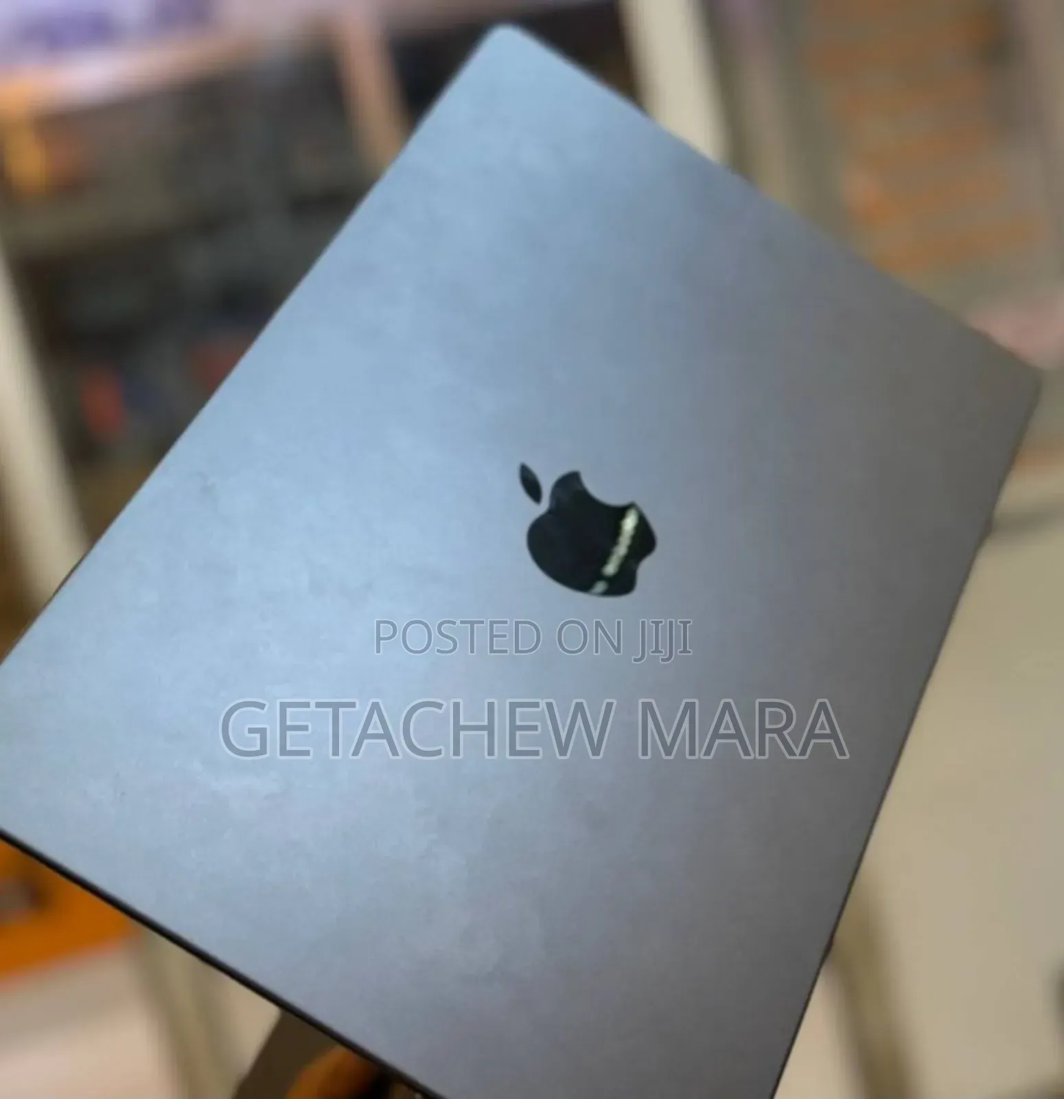 New Laptop Apple Macbook Pro 2025 M5 14-inch 16GB Apple M5 SSD 512GB