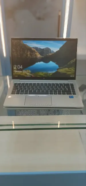 New Laptop HP EliteBook 840 G8 16GB Intel Core i5 SSD 512GB