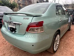 Toyota Yaris 2007 Gray