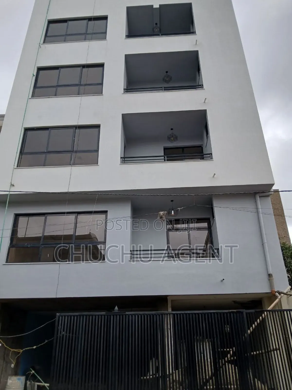 16bdrm Apartment in Bole for sale