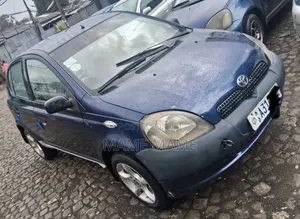 Toyota Yaris 1.5 2000 Blue
