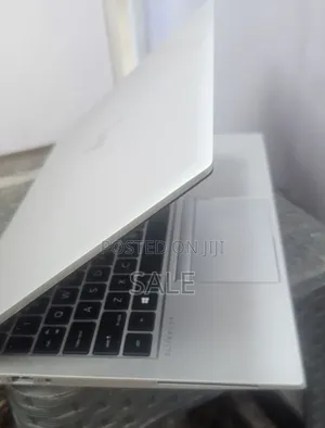 New Laptop HP EliteBook 840 G8 16GB Intel Core i5 SSD 512GB