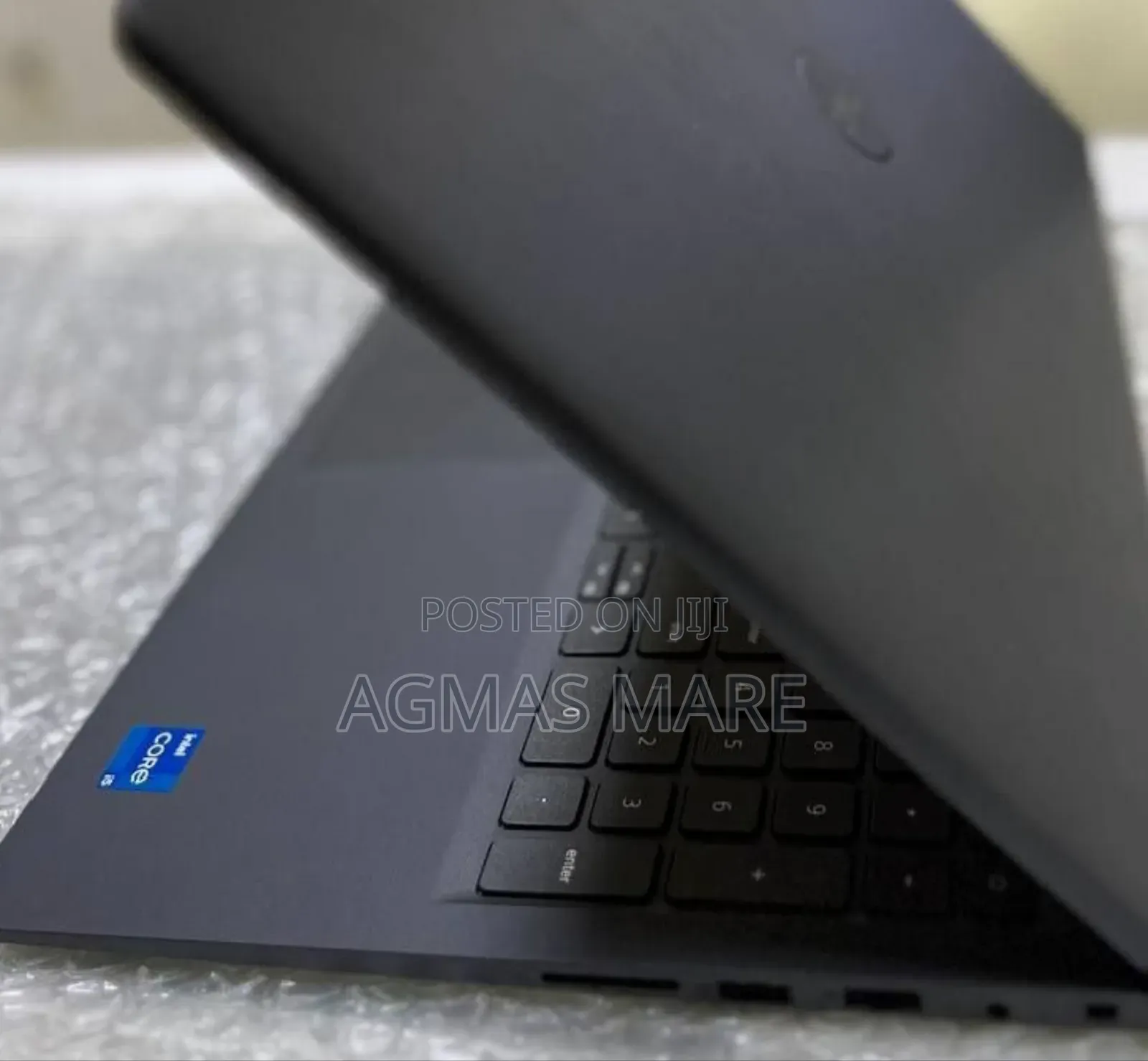New Laptop Dell Vostro 3520 16GB Intel Core i5 HDD 1T