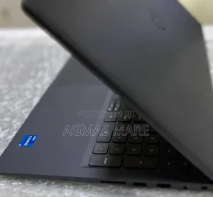 New Laptop Dell Vostro 3520 16GB Intel Core i5 HDD 1T