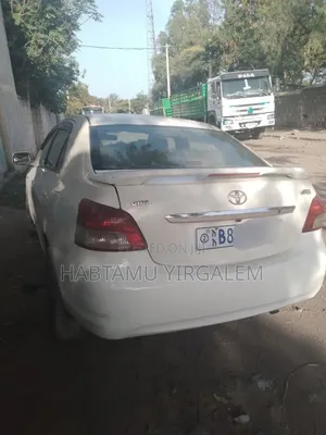 Toyota Yaris 2008 White