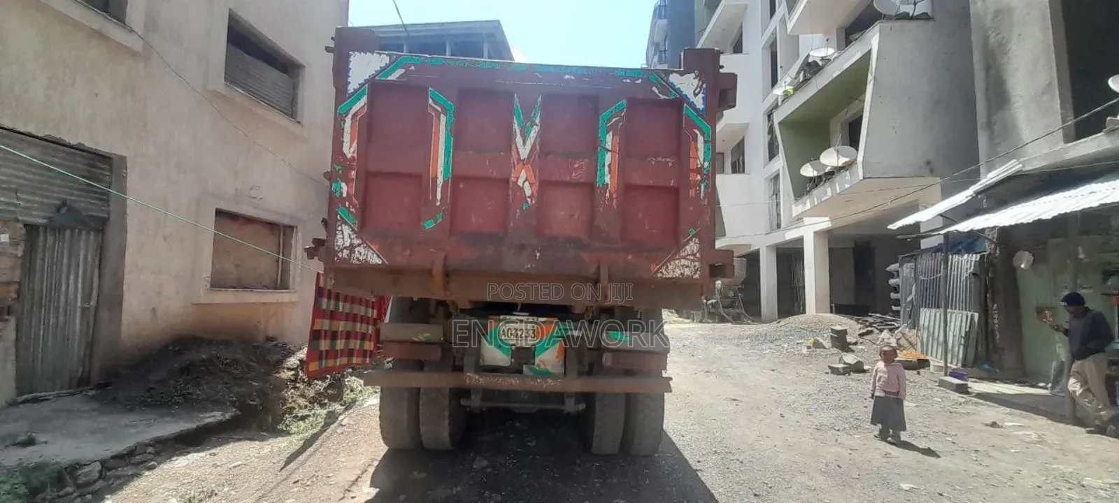 የሚሸጥ ሲኖ ትራክ