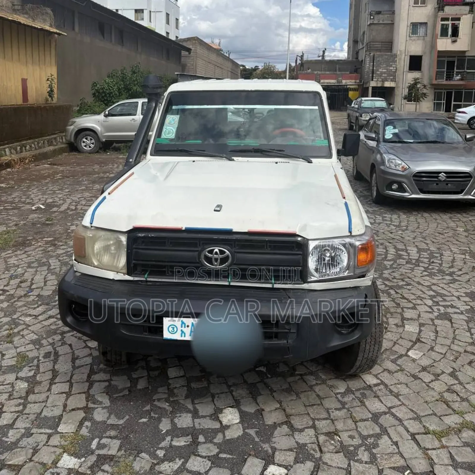 Toyota Land Cruiser 2012 White