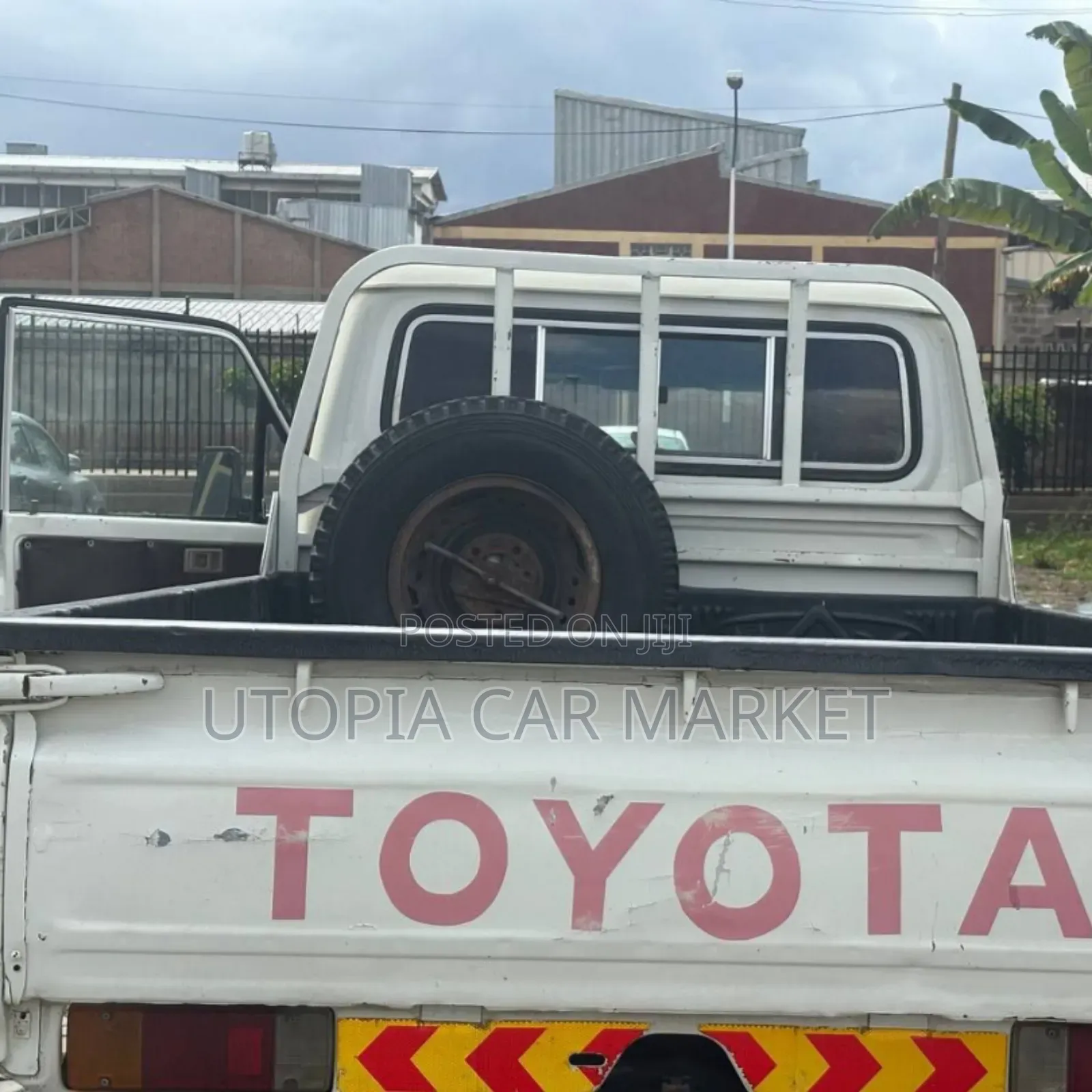 Toyota Land Cruiser 2012 White