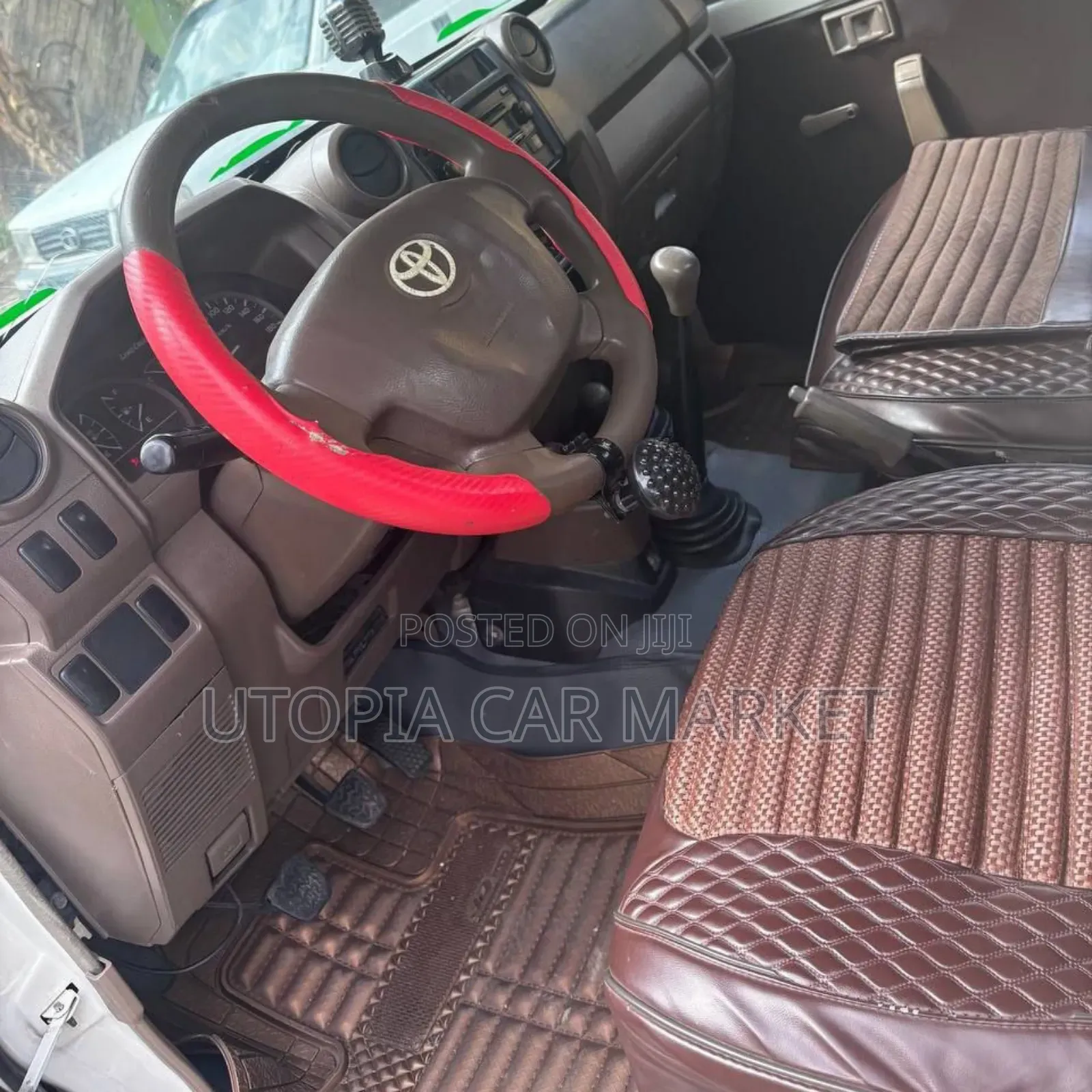 Toyota Land Cruiser 2012 White