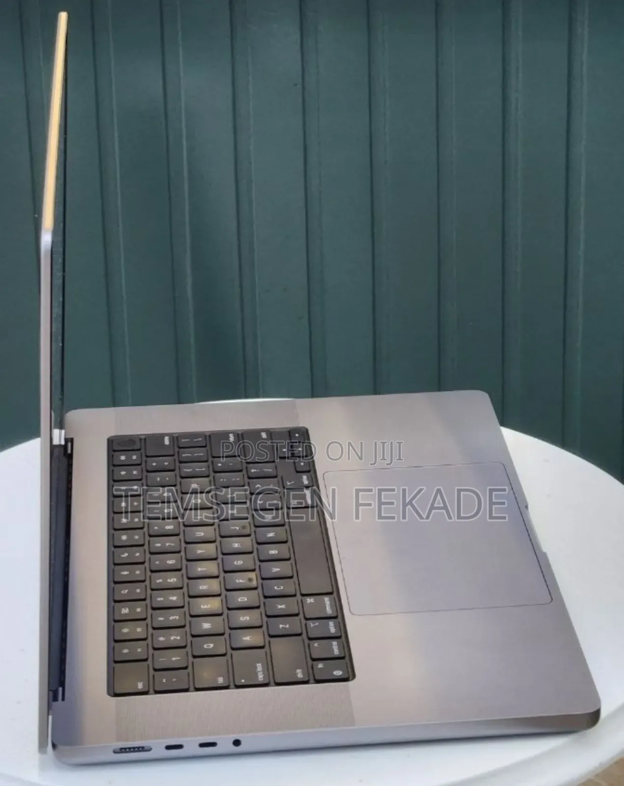 New Laptop Apple MacBook Pro 2021 M1 16GB Apple M1 Pro SSD 512GB