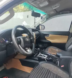 Toyota Fortuner 2018 White