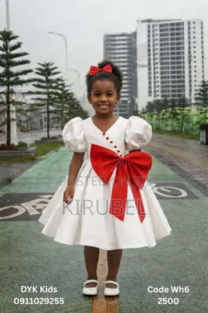 Elegant Girls White Dress With Big Red Bow – Kids Occasion Dress