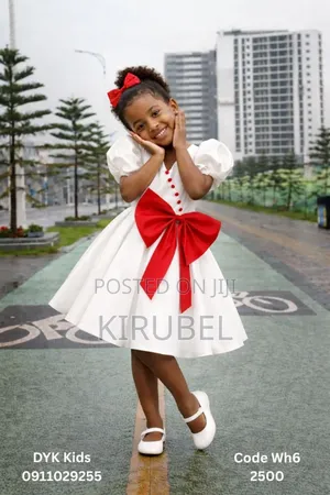 Elegant Girls White Dress With Big Red Bow – Kids Occasion Dress