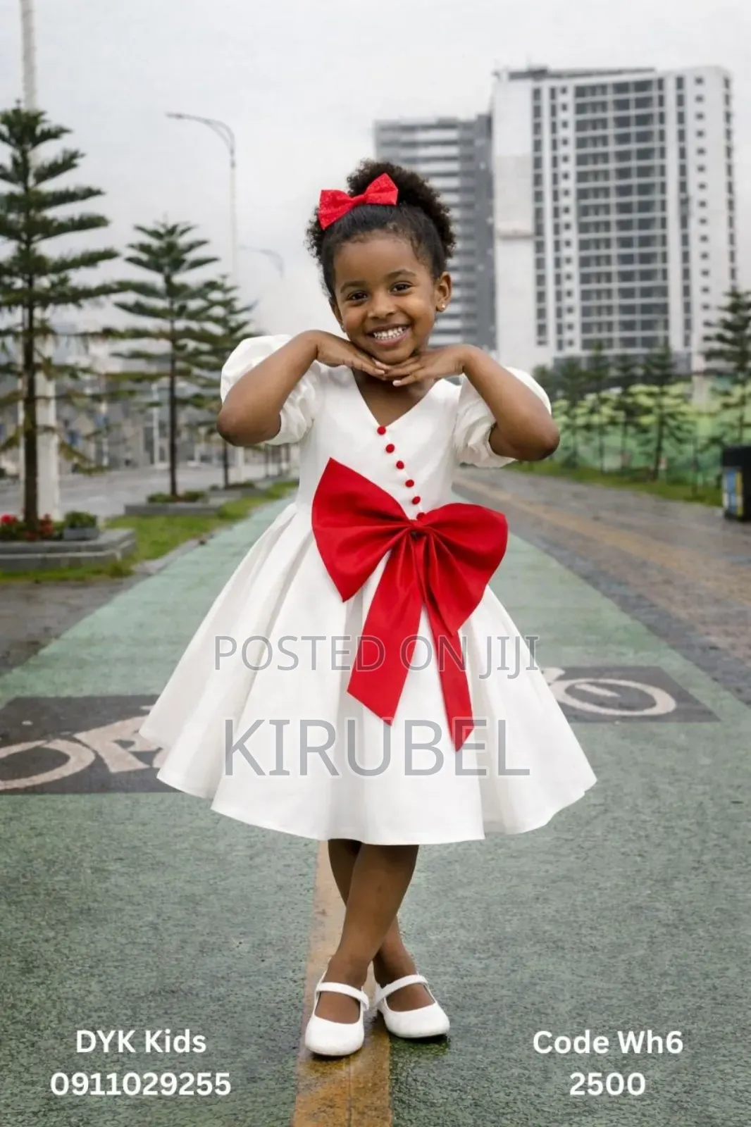 Elegant Girls White Dress With Big Red Bow – Kids Occasion Dress
