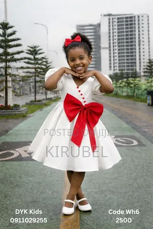 Elegant Girls White Dress With Big Red Bow – Kids Occasion Dress