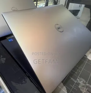 New Laptop Dell Precision 5560 16GB Intel Core i7 SSD 512GB