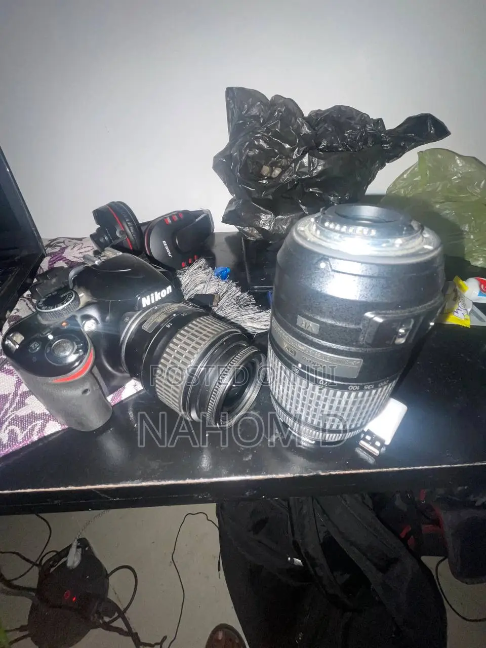Nikon Camera With Extra Lens