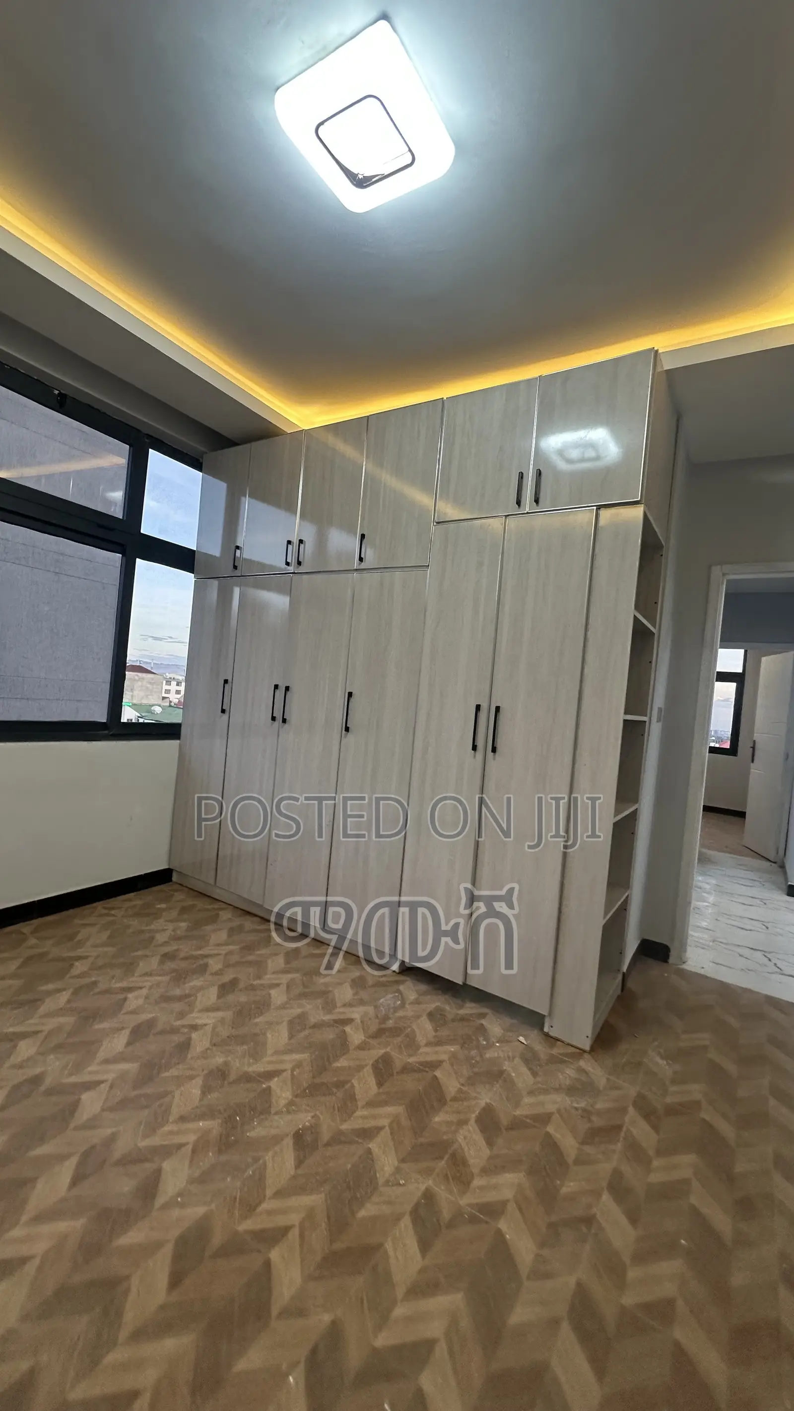Furnished 3bdrm Condo in አያት, Bole for rent