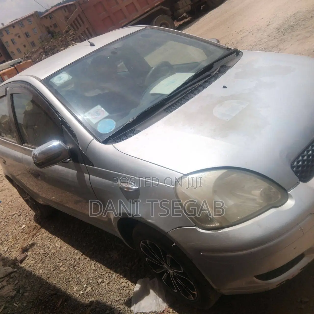 Toyota Vitz 2001 Gray