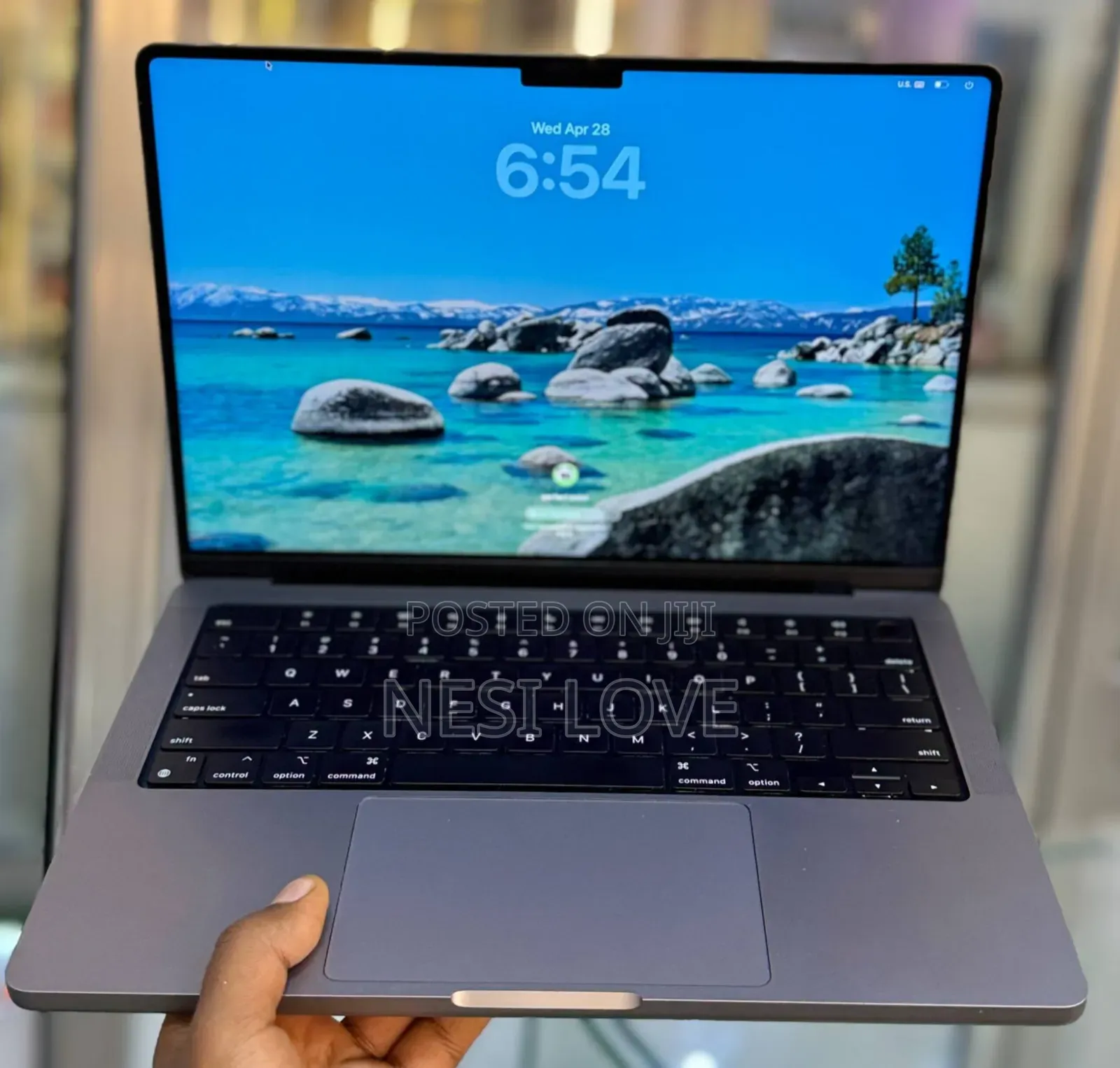 New Laptop Apple MacBook Pro 2021 M1 16GB SSD 512GB