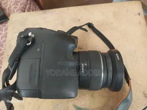 Sony Alpha 77 Camera