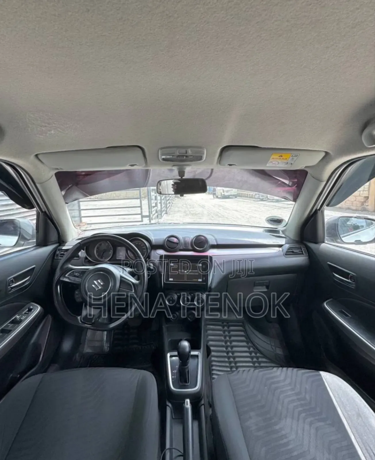 Suzuki Swift 2021 Silver