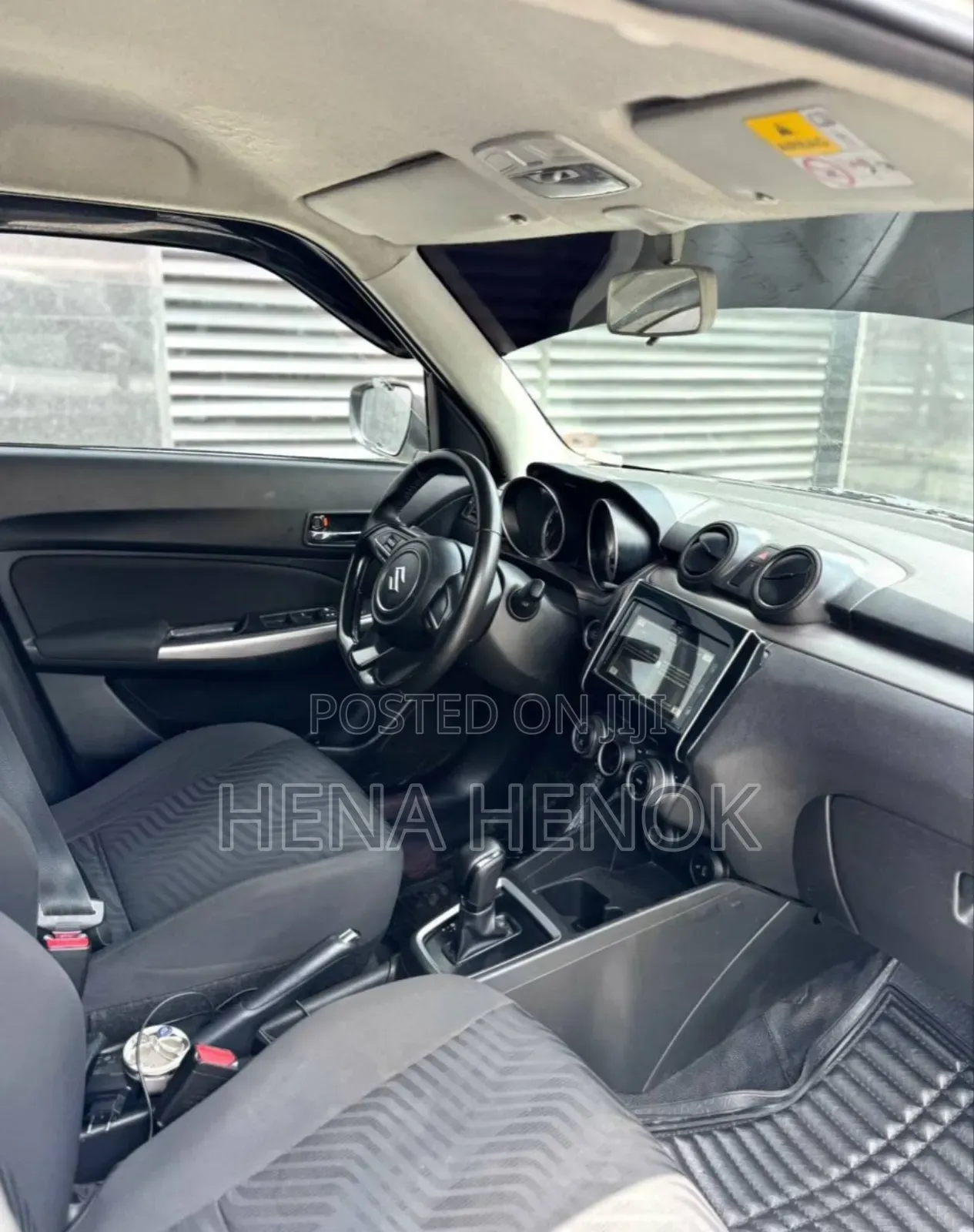 Suzuki Swift 2021 Silver