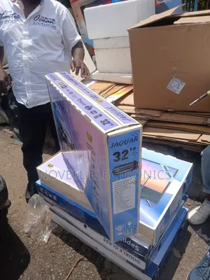 32 Debl Screen Tv