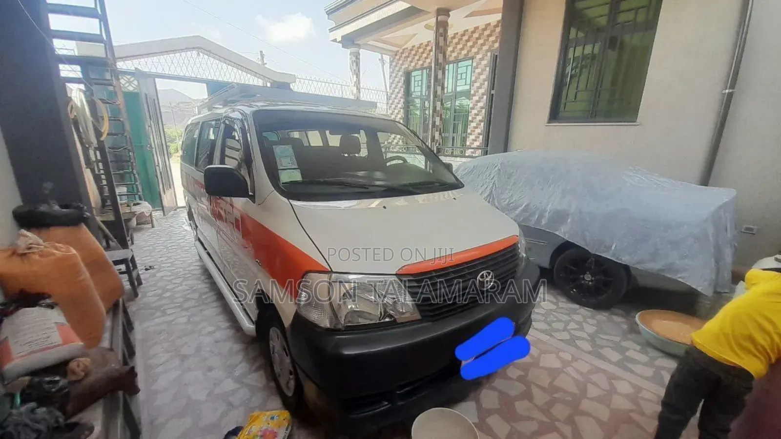 Toyota Grand HiAce 2008 White