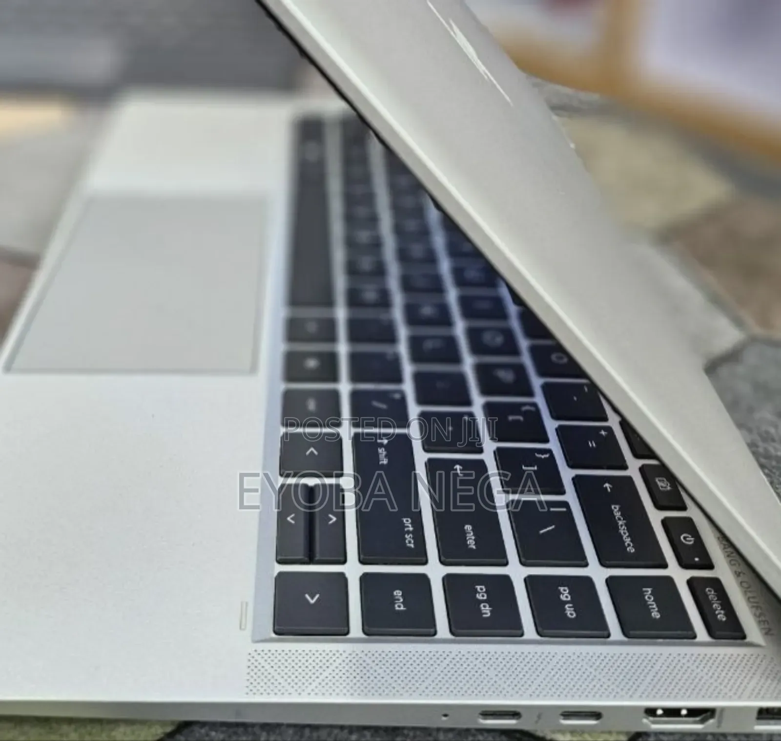 New Laptop HP EliteBook 1040 G8 16GB Intel Core i7 SSD 512GB