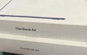 New Laptop Apple MacBook Air 2025 M4 13-inch 16GB Apple M4 SSD 256GB