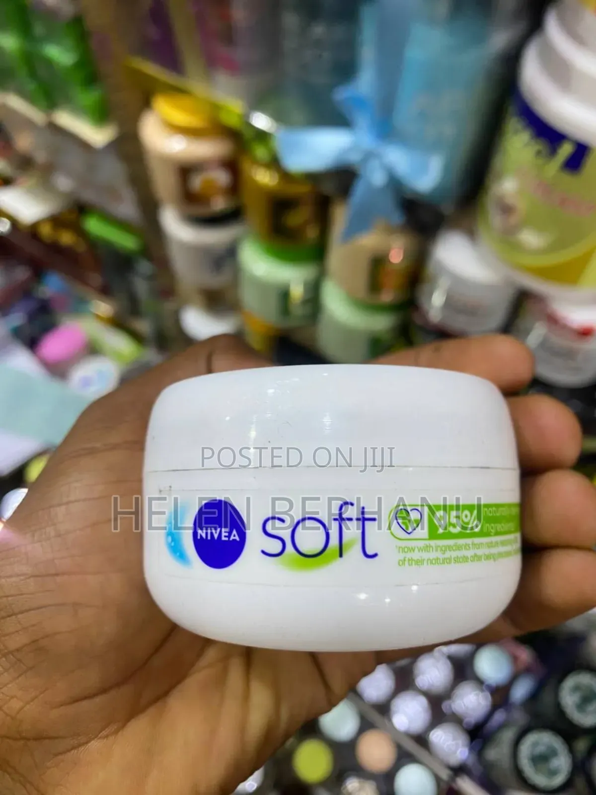 Nivea Soft Light Moisturizing Cream – Face, Hands Body (200ml)