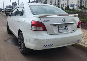 Toyota Yaris 2009 White