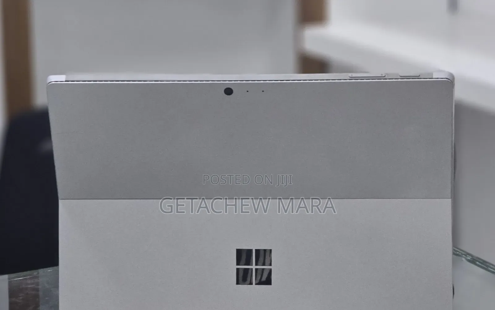 New Laptop Microsoft Surface 8GB Intel Core i5 SSD 256GB
