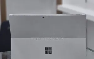 New Laptop Microsoft Surface 8GB Intel Core i5 SSD 256GB