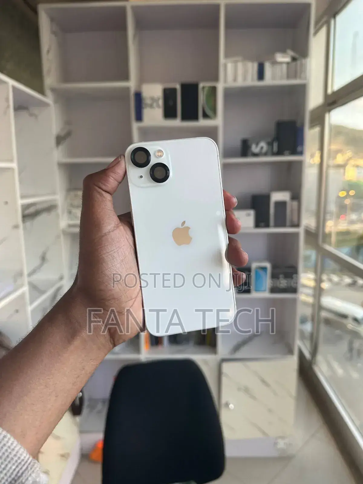 New Apple iPhone 13 128 GB White