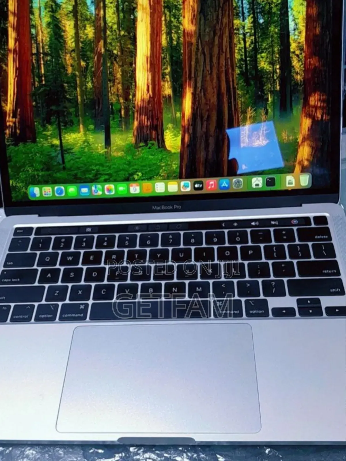New Laptop Apple MacBook Air 2022 M2 8GB Apple M2 SSD 256GB