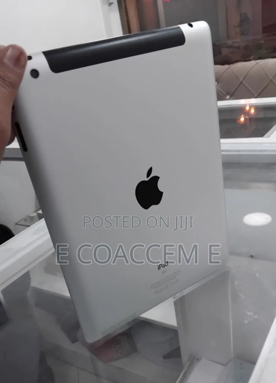 New Apple iPad 9.7 32 GB White